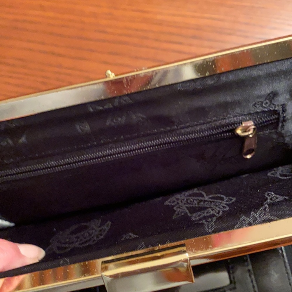 Betseyville by Betsey Johnson snakeskin clutch - Picture 4 of 6